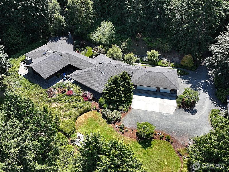 2nd image of 3679 Saratoga Road