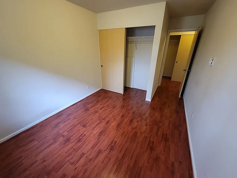 Russell/Central Park in the Heart of Ballard — Photo 98