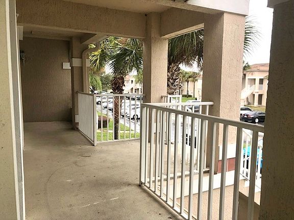 3rd image of 13336 Fairway Glen Dr APT 203