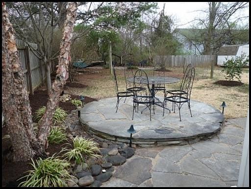2nd image of 2038 Countryhill Ln