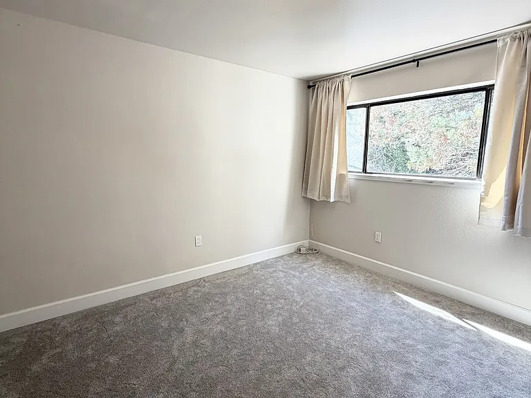 151 Francis Cir — Photo 13