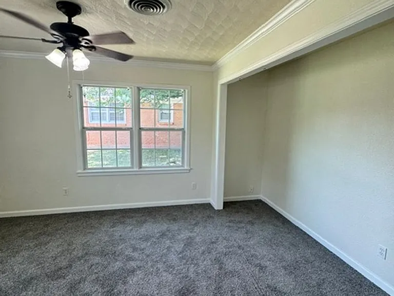 2601 Hollis Dr — Photo 9