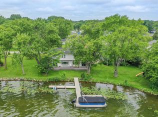 3102 Lakeshore Way, Twin Lakes, WI 53181