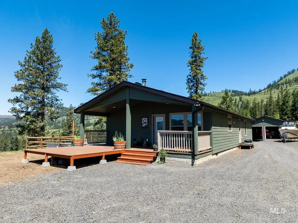110 Memory Ln, Kamiah, ID 83536