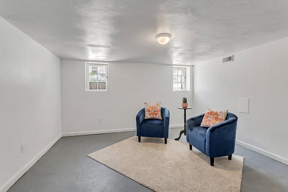 Second room included!
