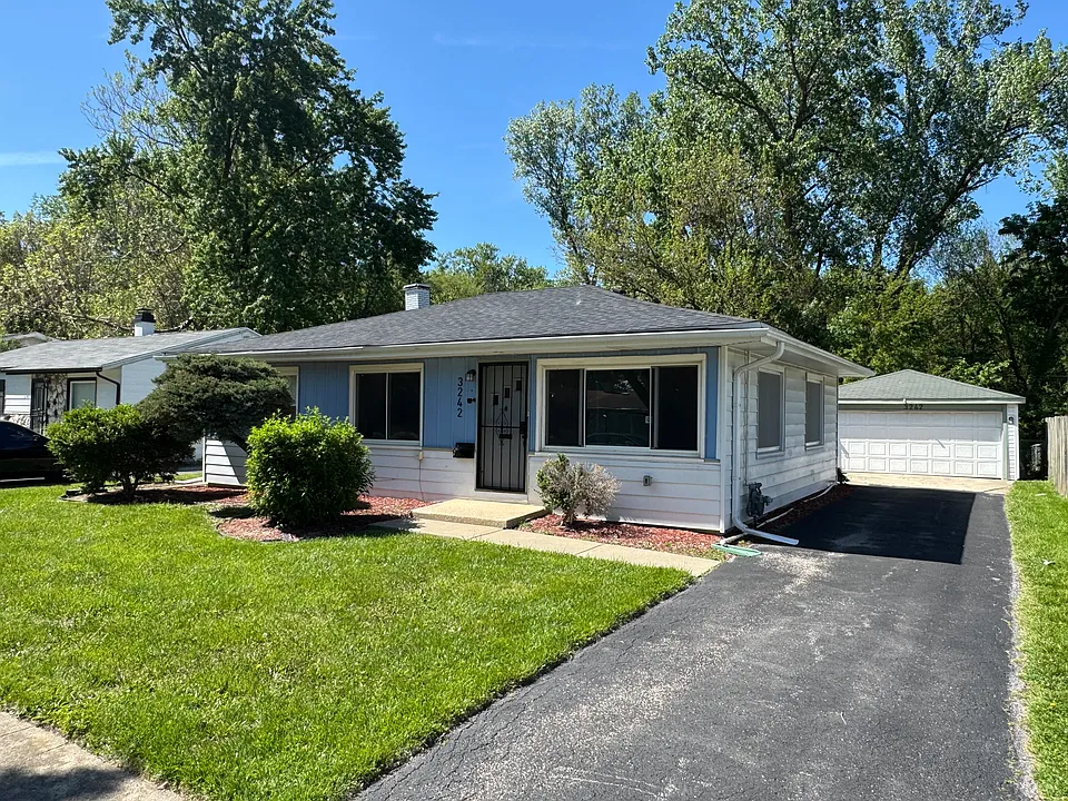 3242 Roesner Dr