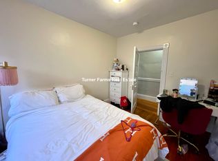 862 Huntington Ave #2F, Boston, MA 02115