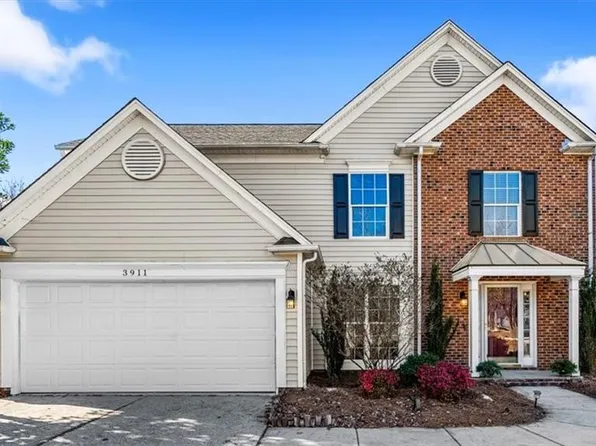 3911 Gisbourne Dr, Jamestown, NC 27282