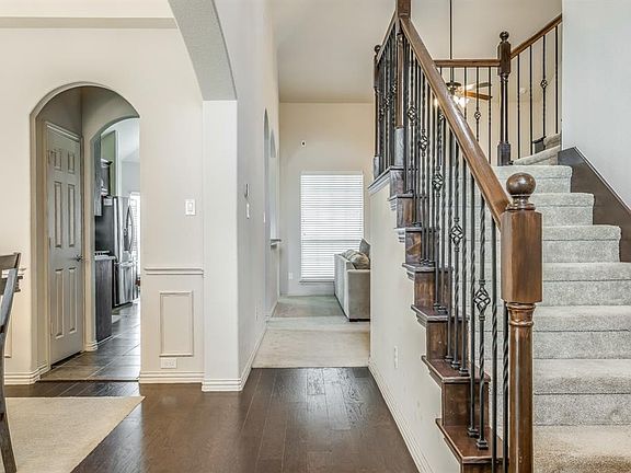 5th image of 8528 Meadow Sweet Ln