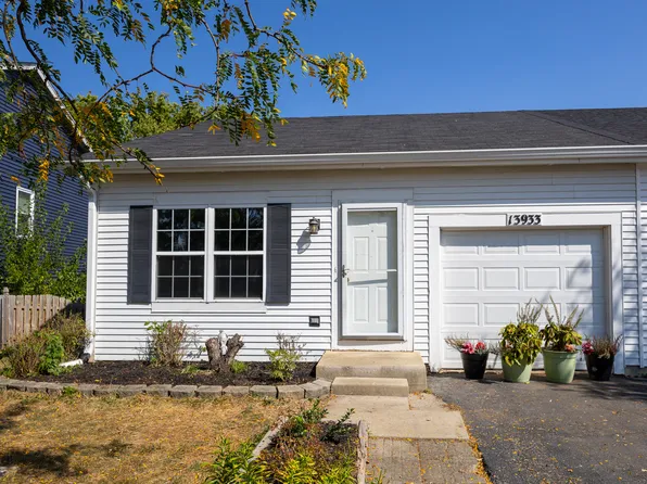 13933 S Oakdale Cir, Plainfield, IL 60544