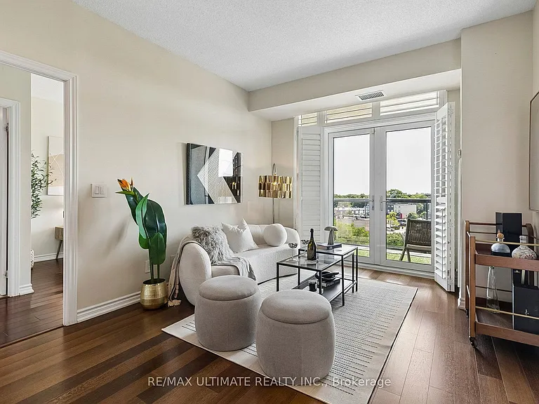 1135 Royal York Rd #501 — Photo 2