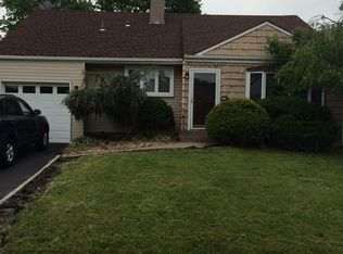 55 McKinley Ave, Colonia, NJ
