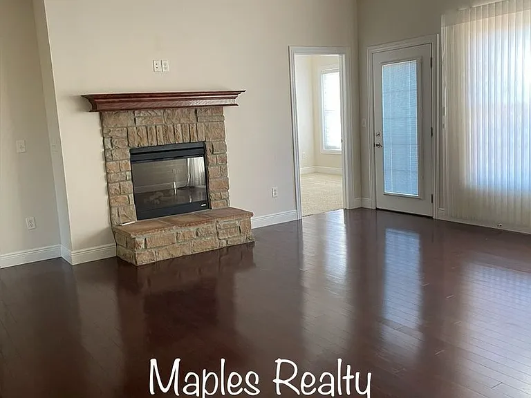 123 N Tuscany Dr — Photo 8