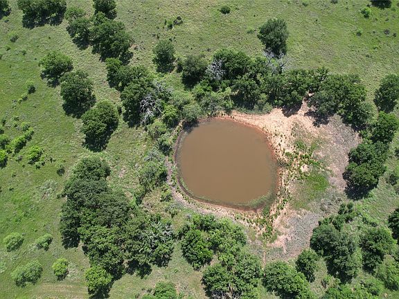 4th image of 628 Robinson Rd