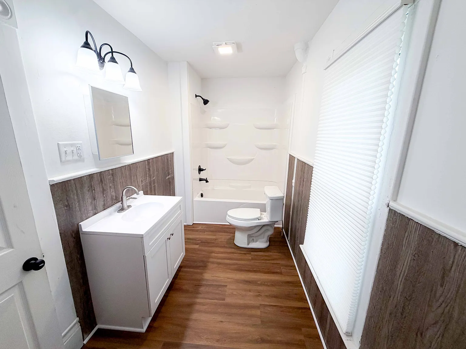 2 bed, 1960 sqft, $1,200 — Photo 3