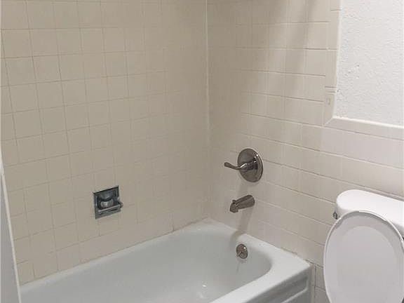 4th image of 8715 Plains Dr