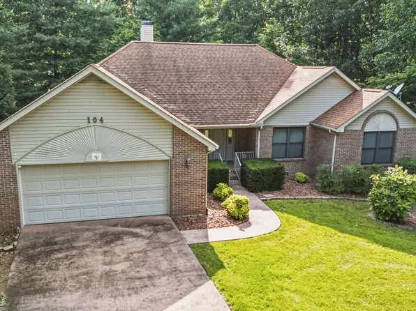 104 Flossmoor Cir, Fairfield Glade, TN 38558