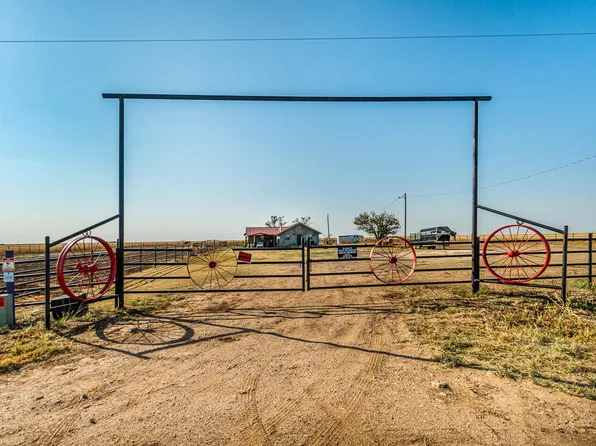 10670 County Road I, Silverton, TX 79257