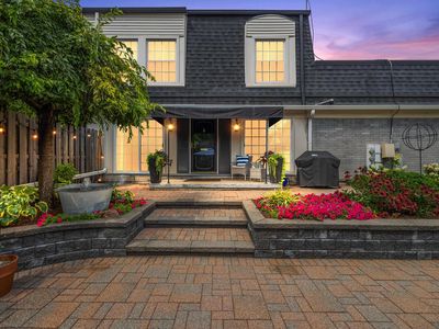 1961 Shorepointe Ln, Grosse Pointe Woods, MI, 48236