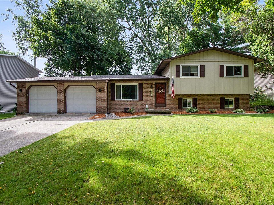 1st image of 3004 Highbrook Dr