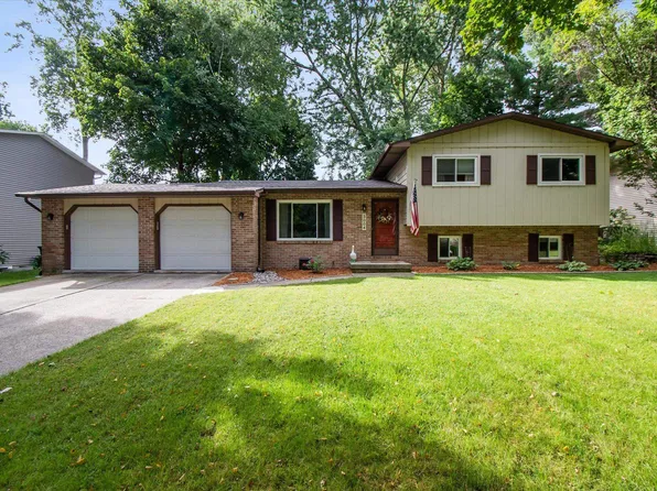 3004 Highbrook Dr, Midland, MI 48642