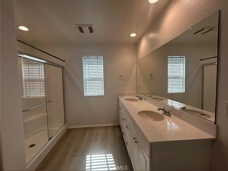 12574 Dartola St — Photo 28