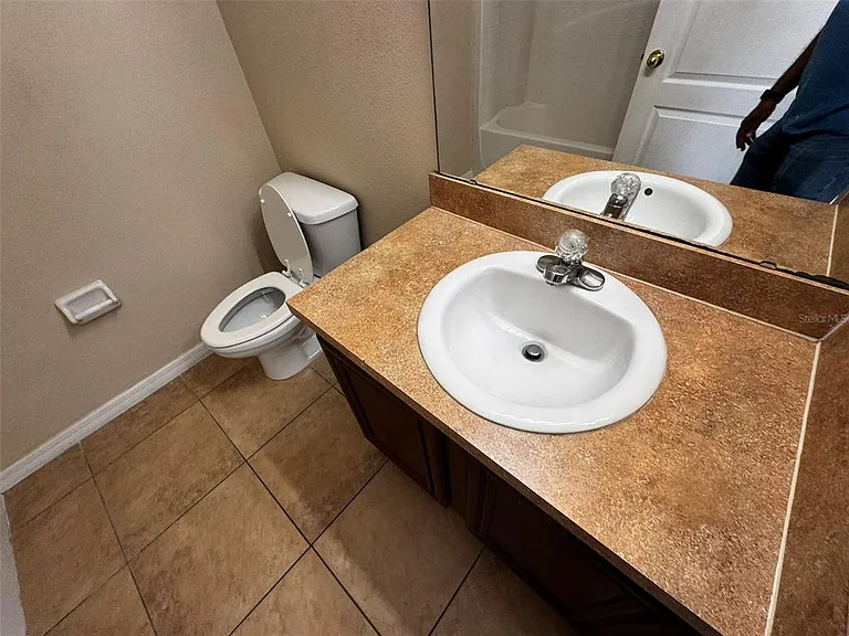 3903 Skipper Ct — Photo 19