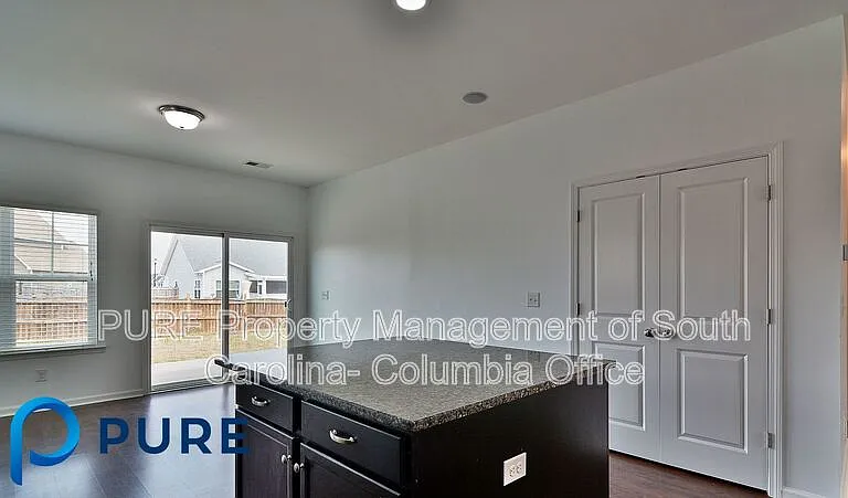 621 Blue Ledge Cir — Photo 24