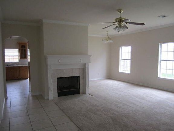 2nd image of 3870 Lake Arthur Dr