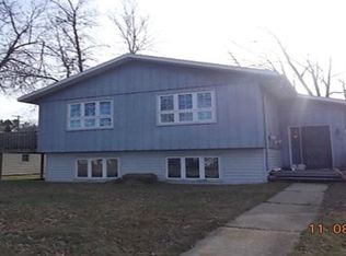 718 E 25th St, Hibbing, MN 55746