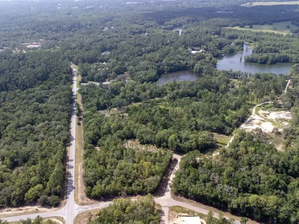 405 W G Martinelli Blvd, Citrus Springs, FL 34434