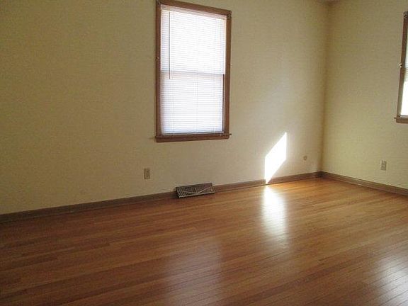 5th image of 401 S Garfield Ave