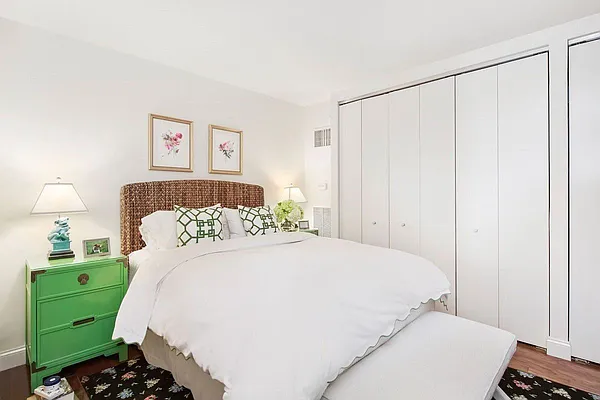 Rented by Corcoran | media 16