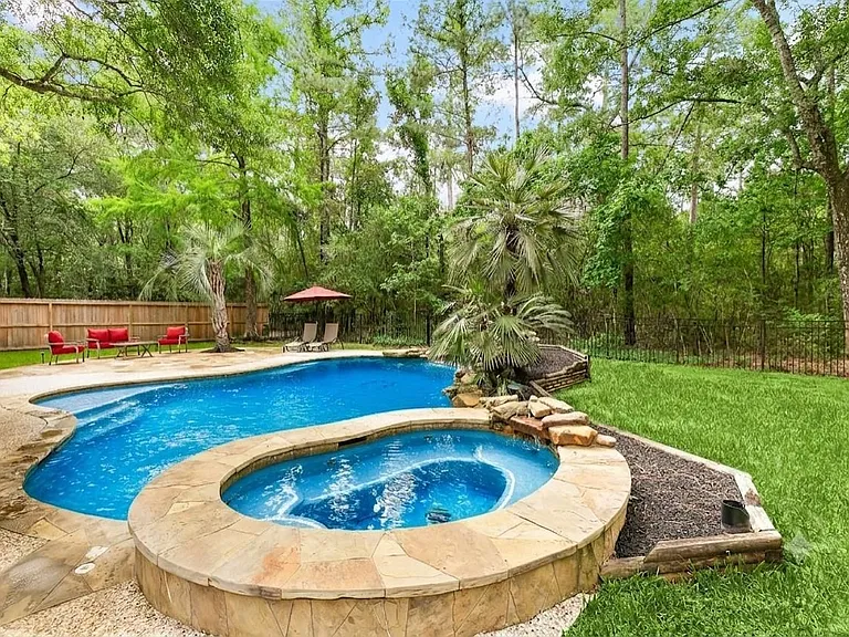 71 E Sterling Pond Cir — Photo 2