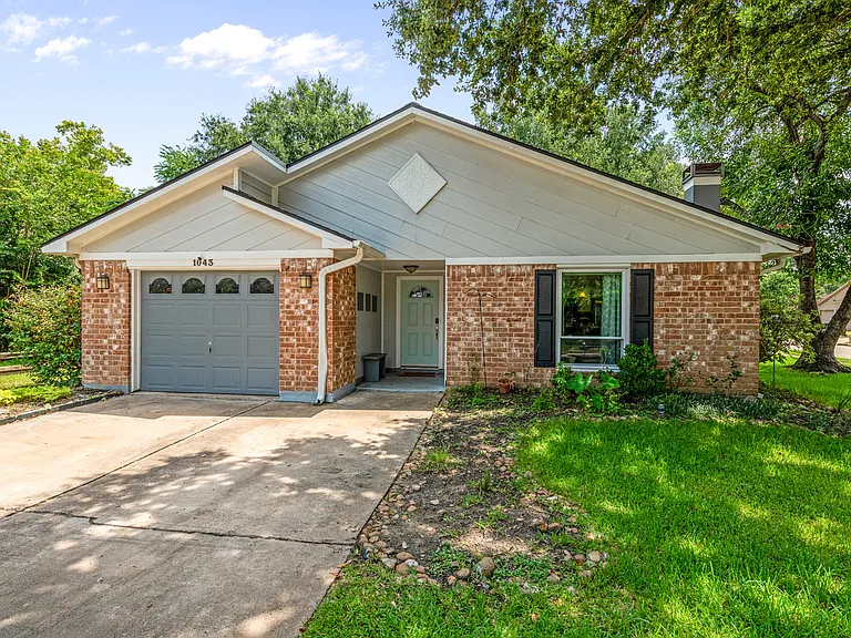 1043 Grand Junction Dr — Photo 41