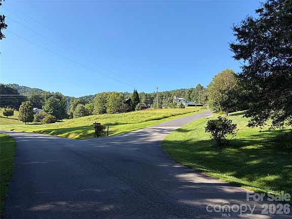5th image of 51 Barebridge Fields Rd