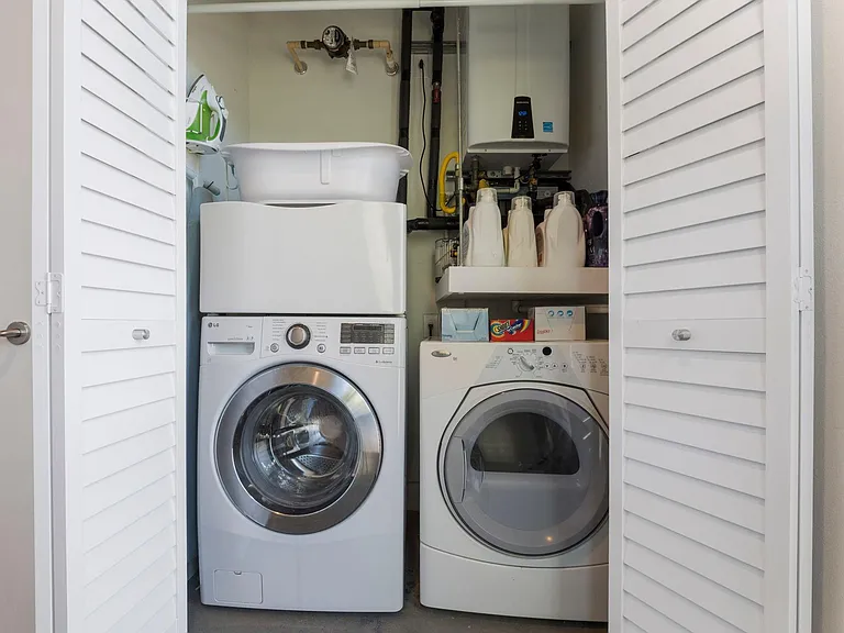 2205 N Lamar Blvd #321 — Photo 34