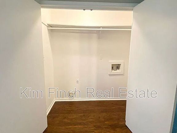 4th image of 3845 Shadow Oaks Pkwy