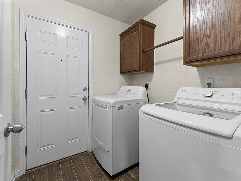 Laundry Room Free