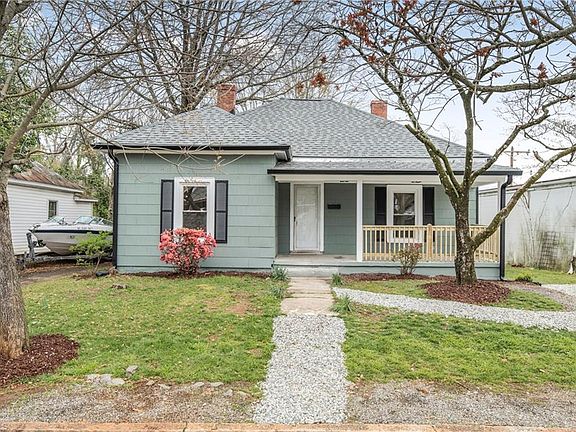 5th image of 351 Junia Ave