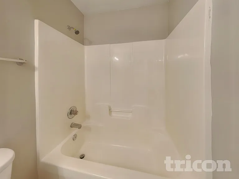 527 W Saddletree Dr — Photo 15