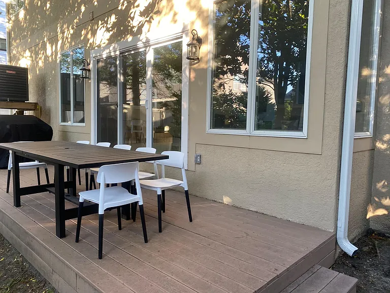 21 Bayside Ct — Photo 4