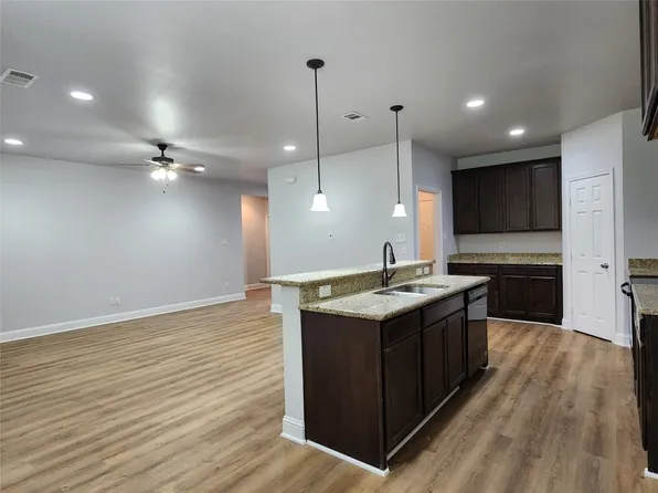 4517 Church St, Greenville, TX 75401