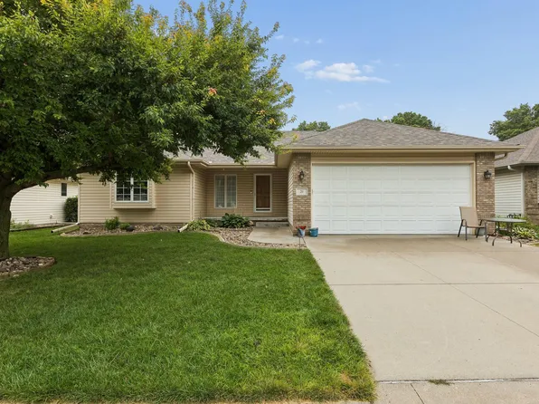 26 Norwood Dr, Council Bluffs, IA 51503