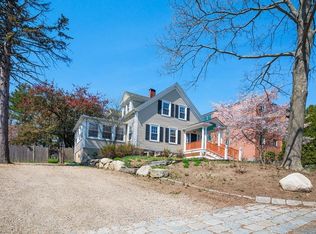 195 Presidents Ln, Quincy, MA 02169