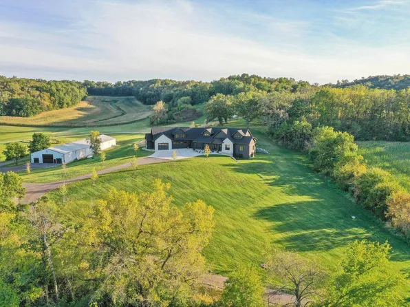 9933 Carter Road, Mazomanie, WI 53560