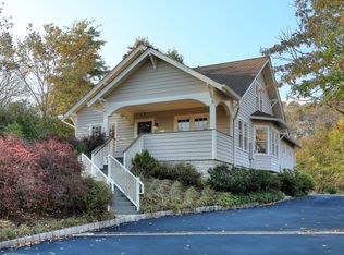 395 Main St, Bedminster, NJ 07921