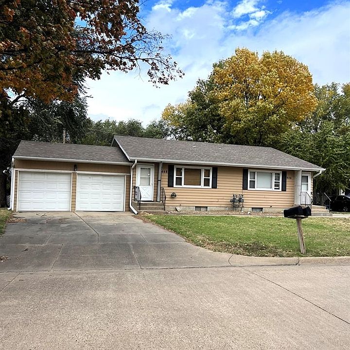 1st image of 446-448 Hazel Ct