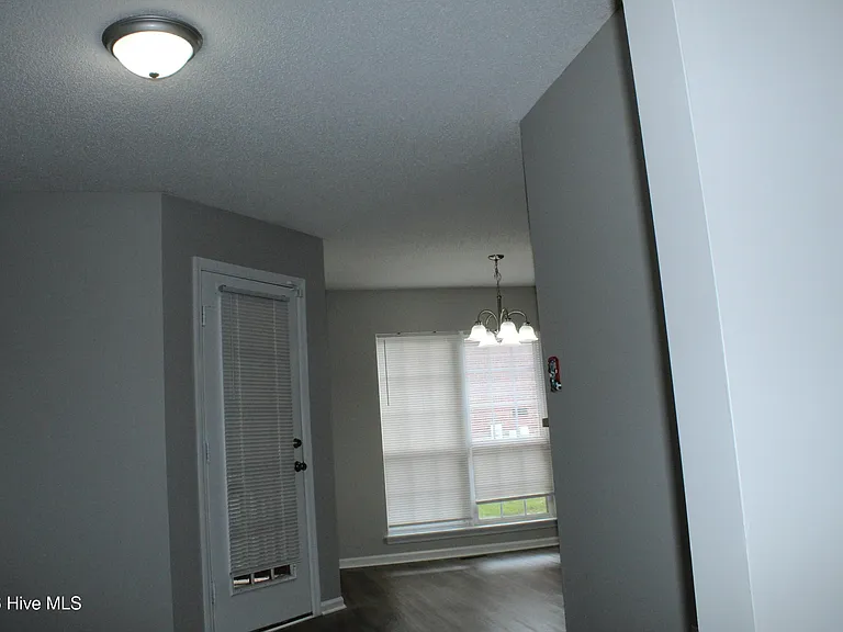 2514 Winterville Dr — Photo 12