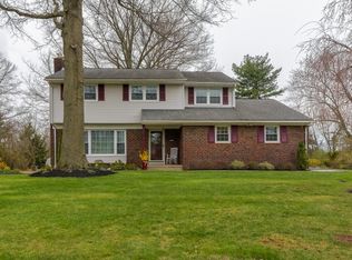 29 Buffa Dr, Somerset, NJ 08873